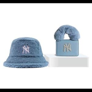 Hat and Purse set